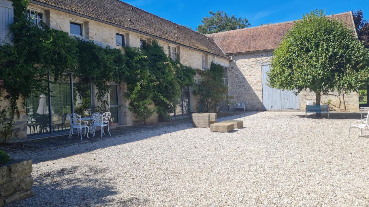 Belle Maison Dans Corps De Ferme - Logement Gabriel Villiers-sous-Grez Exterior foto